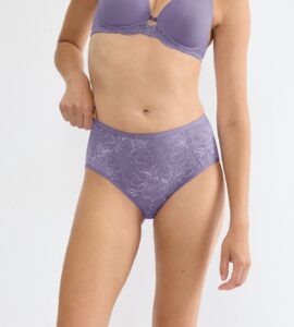 Amourette Charm T Maxi02